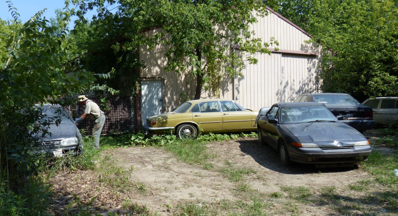 Illustration for article titled A Michigan Town Is Forcing This Man To Sell 20 Old Cars Off His Property Every Month